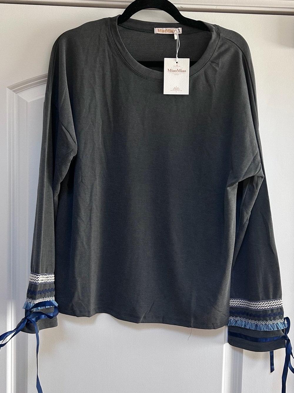 NWT MiaoMiao Sz L Dark Gray Long Sleeve T Shirt Top Trim & Ribbon On Sleeve Chic